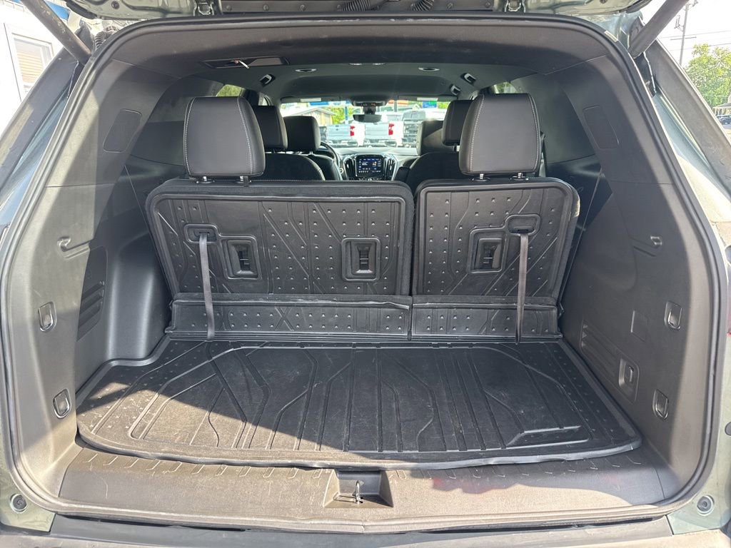 Used 2023 Chevrolet Traverse LT w/ LT Premium Package AWD/4WD image 19
