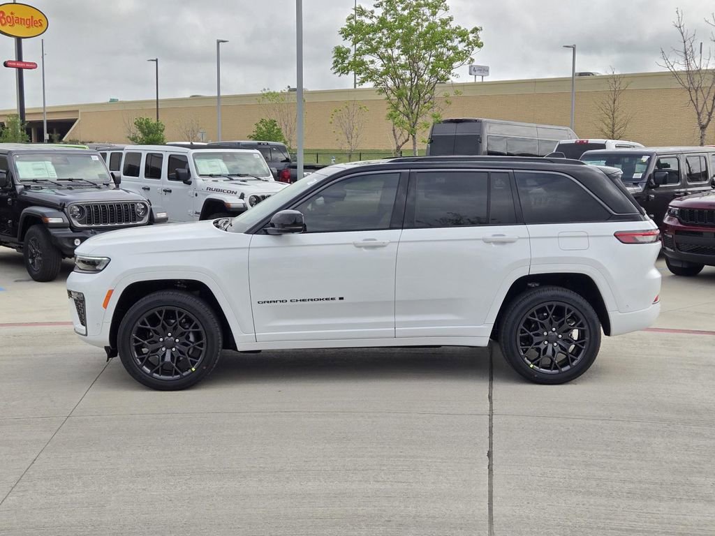 New 2026 Jeep Grand Cherokee Summit w/ Obsidian Package AWD/4WD image 2