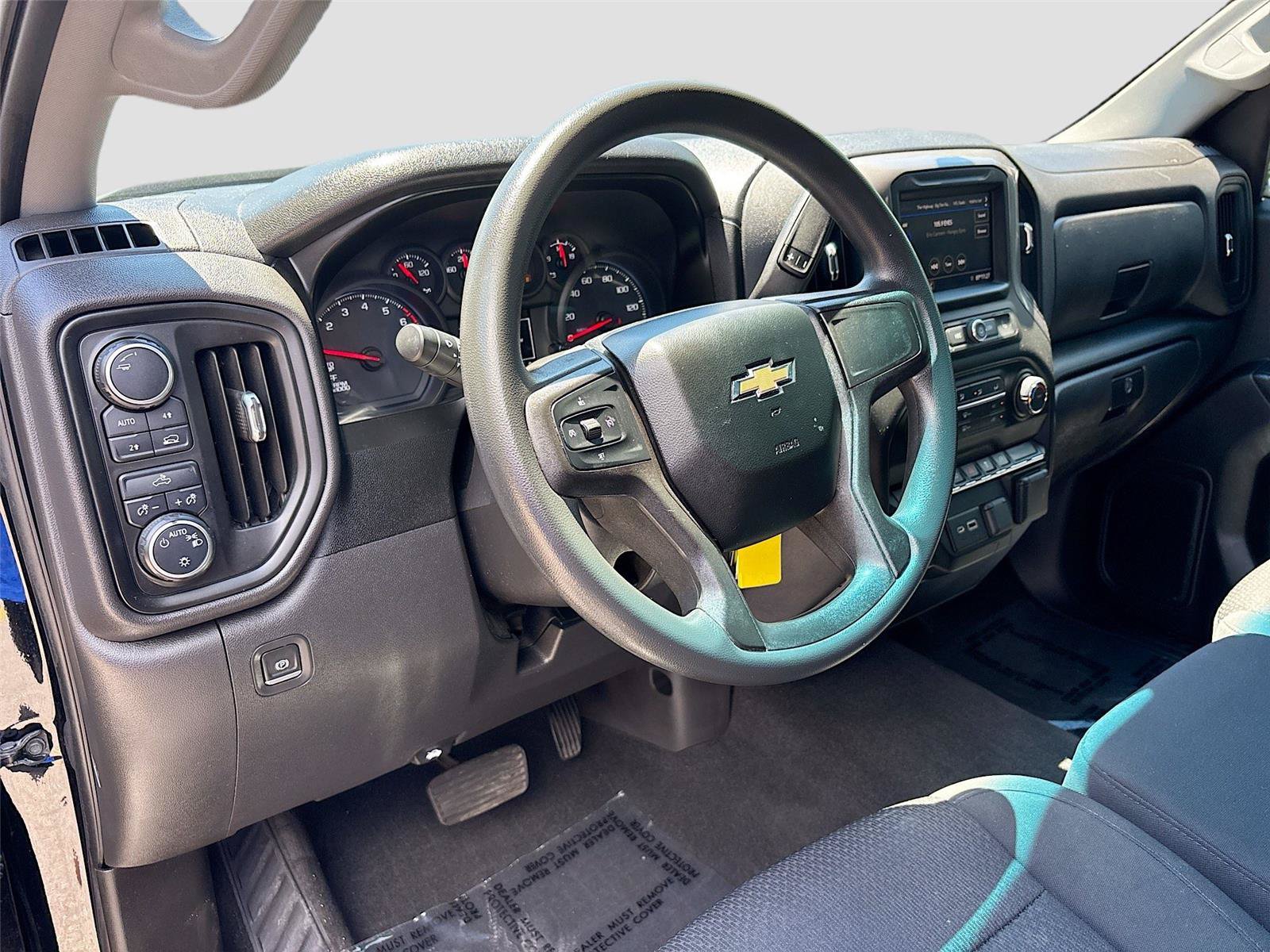 Used 2021 Chevrolet Silverado 1500 Custom AWD/4WD image 9