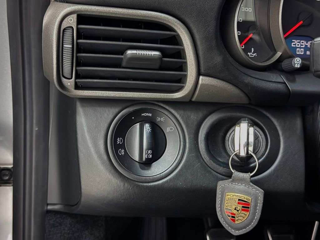 Used 2005 Porsche 911 Carrera image 58