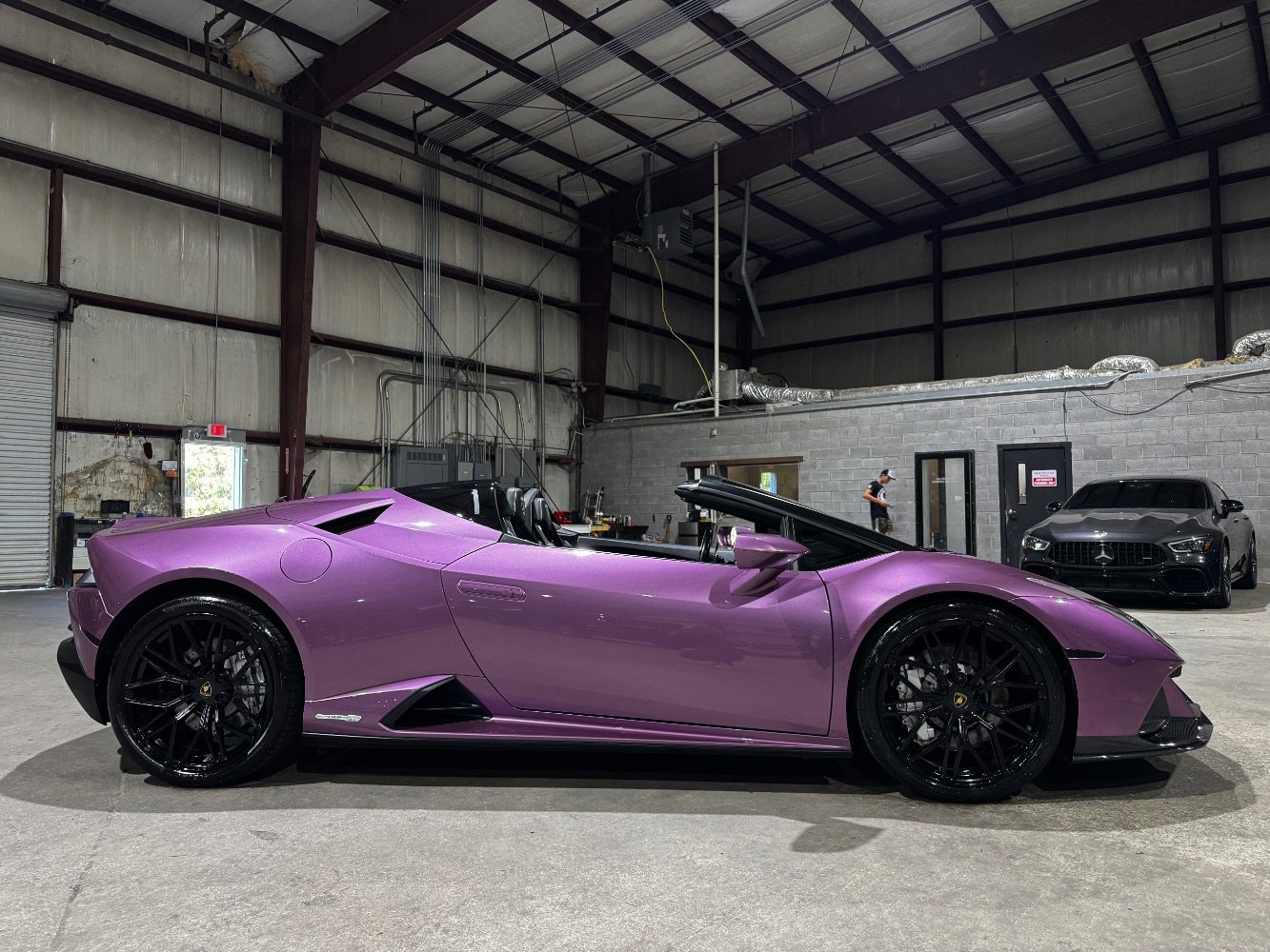 Used 2022 Lamborghini Huracan EVO image 4