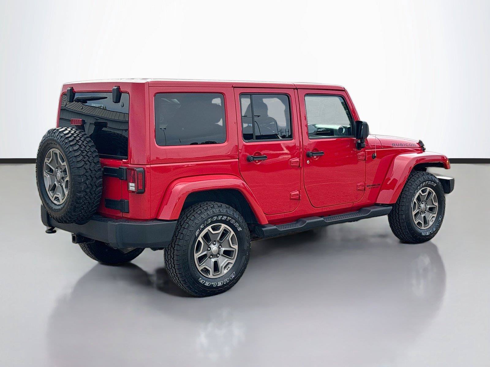 Used 2014 Jeep Wrangler Unlimited Rubicon w/ Dual Top Group AWD/4WD image 12