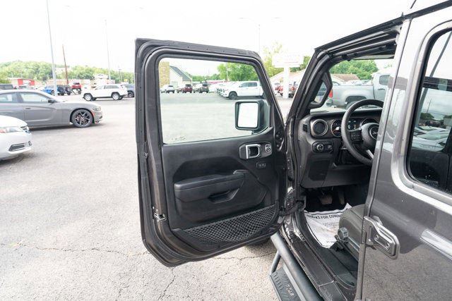 Certified 2023 Jeep Gladiator Sport AWD/4WD image 10