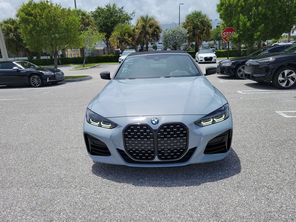 Used 2022 BMW M440i Convertible w/ Premium Package RWD image 2