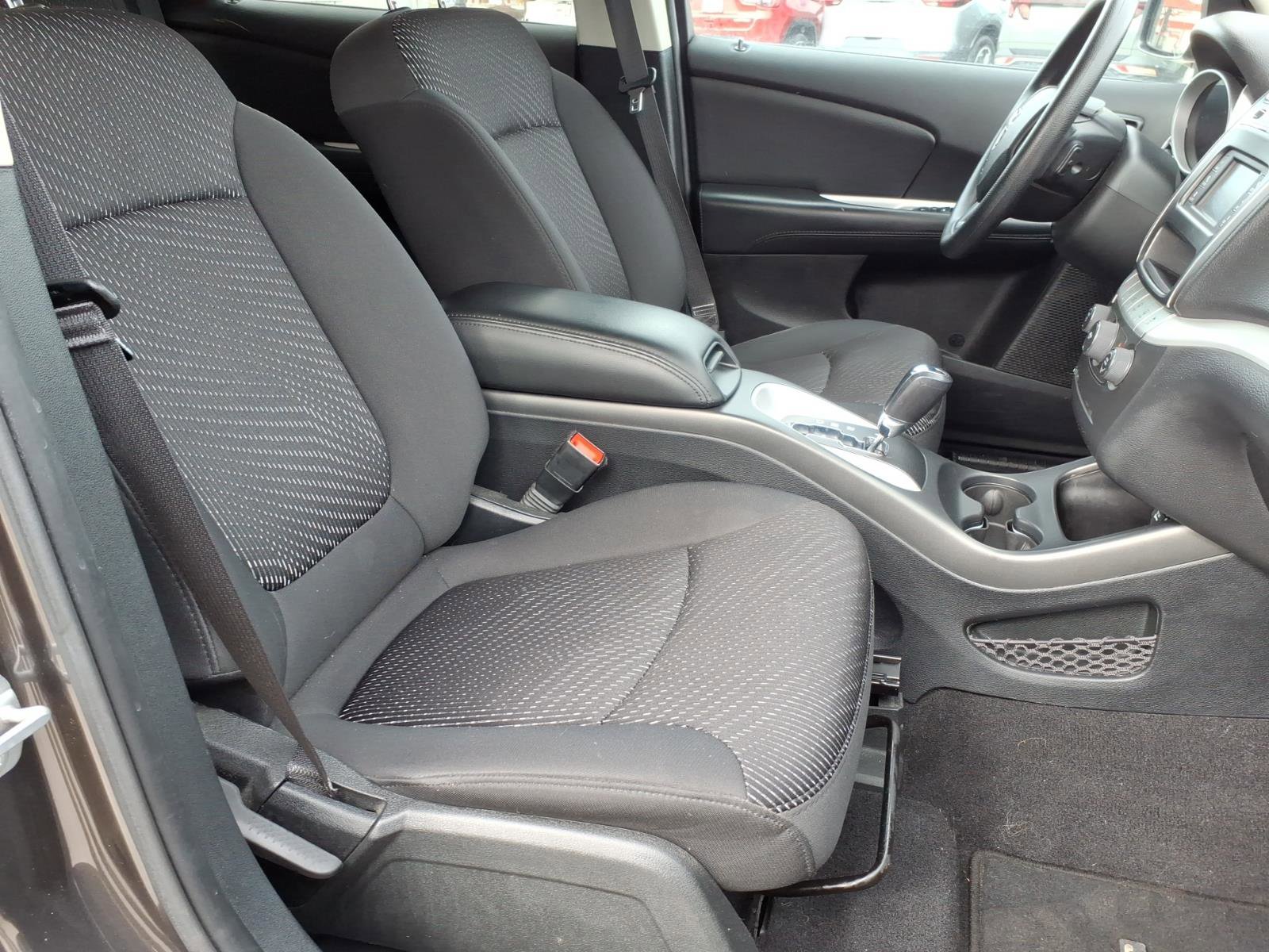 Used 2017 Dodge Journey SE FWD image 16