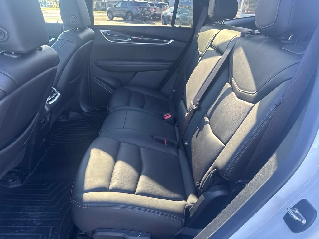 Used 2021 Cadillac XT6 Premium Luxury AWD/4WD image 30