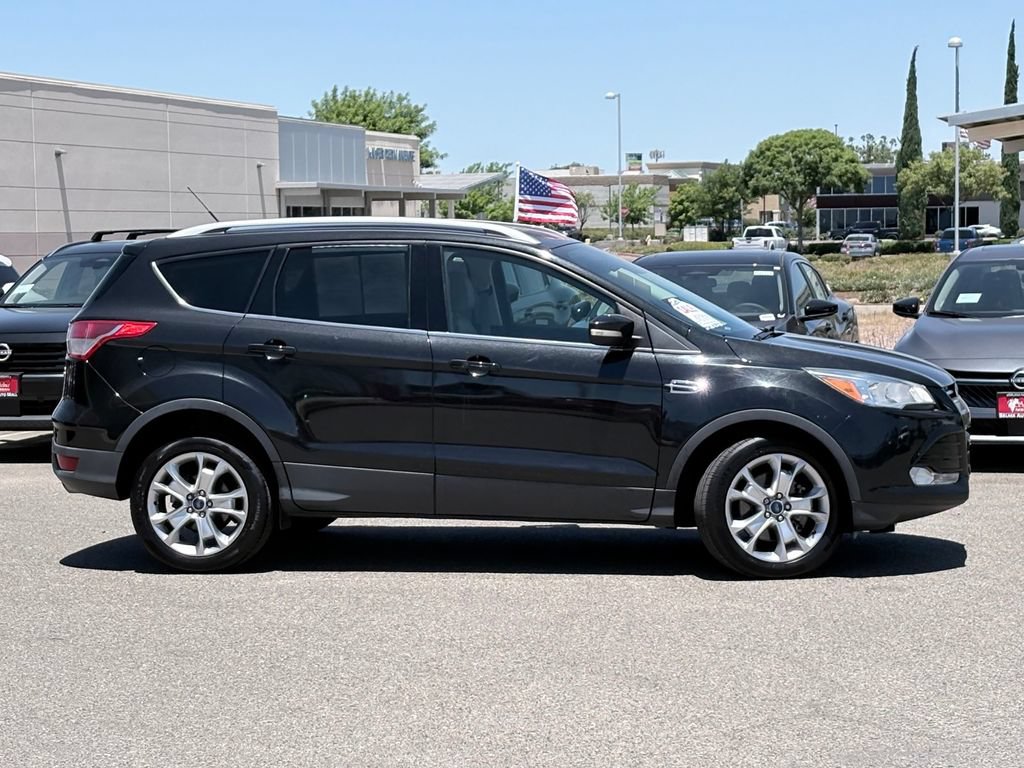 Used 2015 Ford Escape Titanium FWD image 4