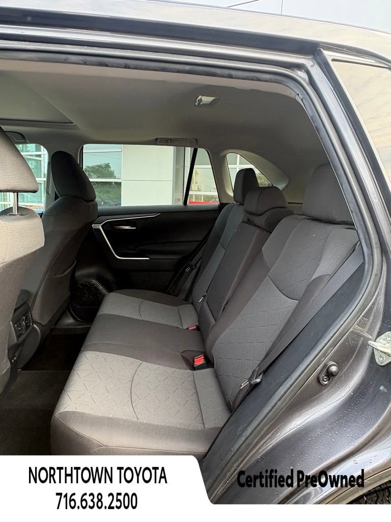Used 2020 Toyota RAV4 XLE w/ Convenience Package AWD/4WD image 17