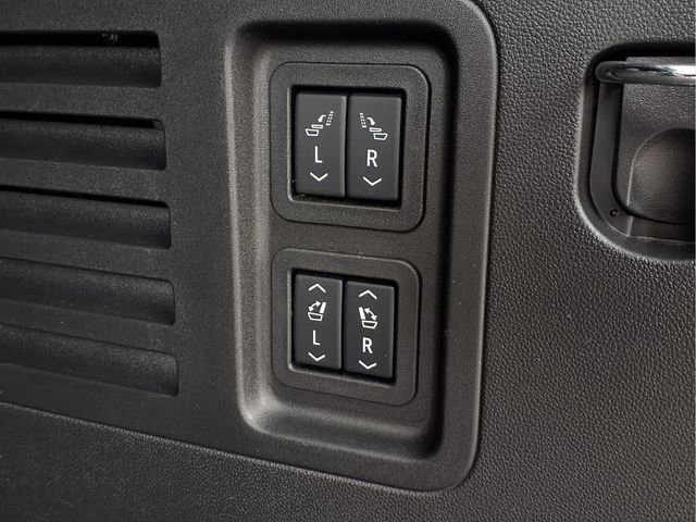 Certified 2025 Chevrolet Traverse High Country w/ LPO, Floor Liner Package image 25