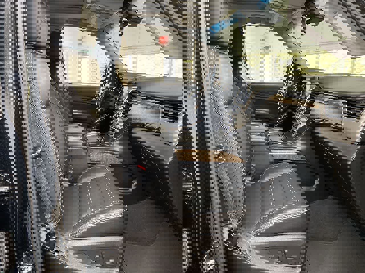 Used 2019 GMC Yukon XL Denali w/ Denali Ultimate Package image 18