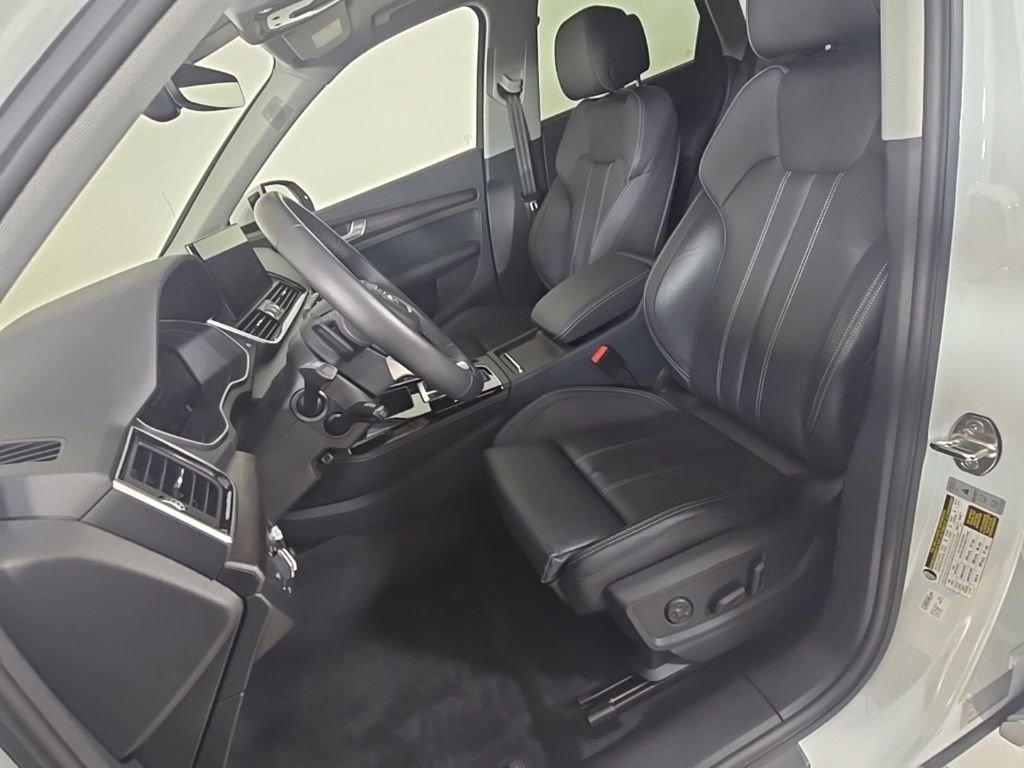 Used 2024 Audi Q5 2.0T Prestige image 18