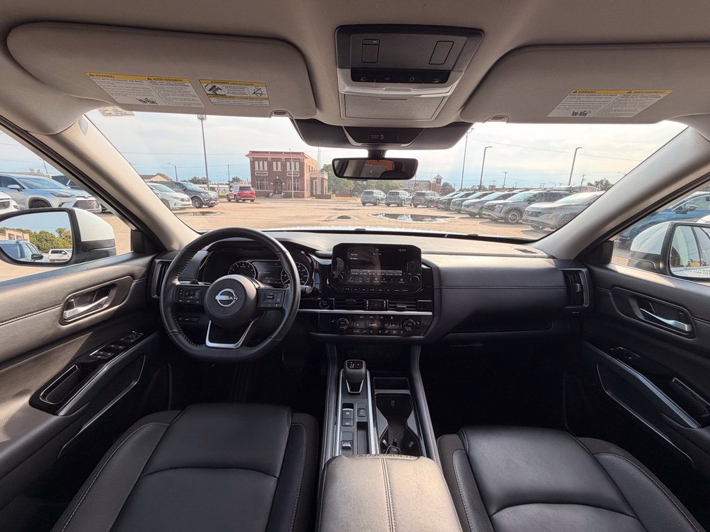 Certified 2025 Nissan Pathfinder SL FWD image 21