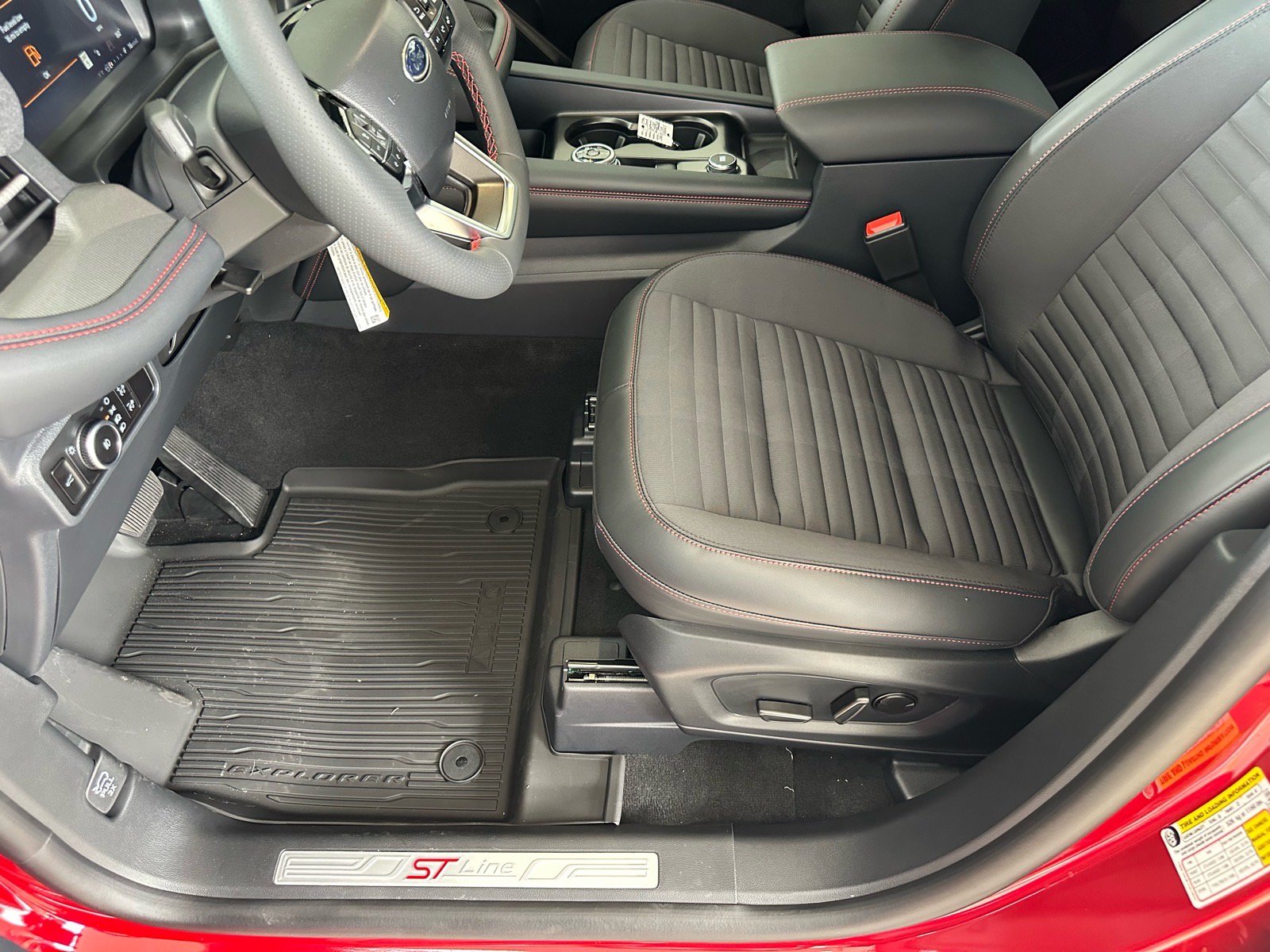 New 2026 Ford Explorer ST-Line w/ ST-Line Street Pack RWD image 17