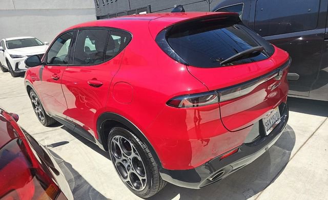Used 2024 Alfa Romeo Tonale Veloce AWD/4WD image 2