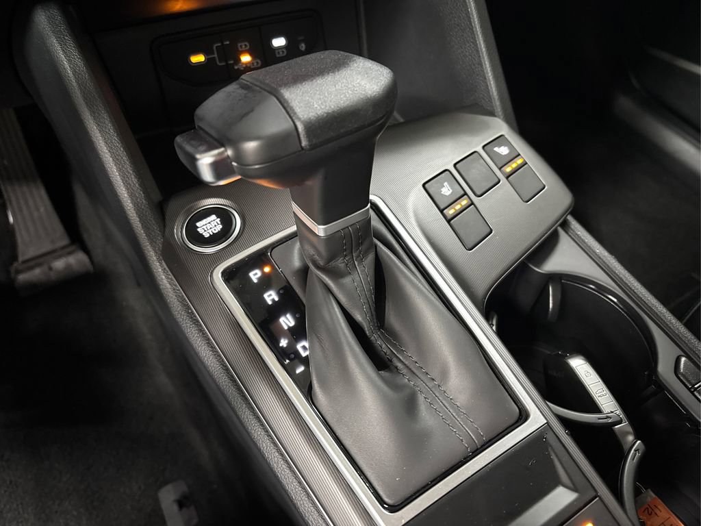 New 2026 Kia Sportage EX image 21