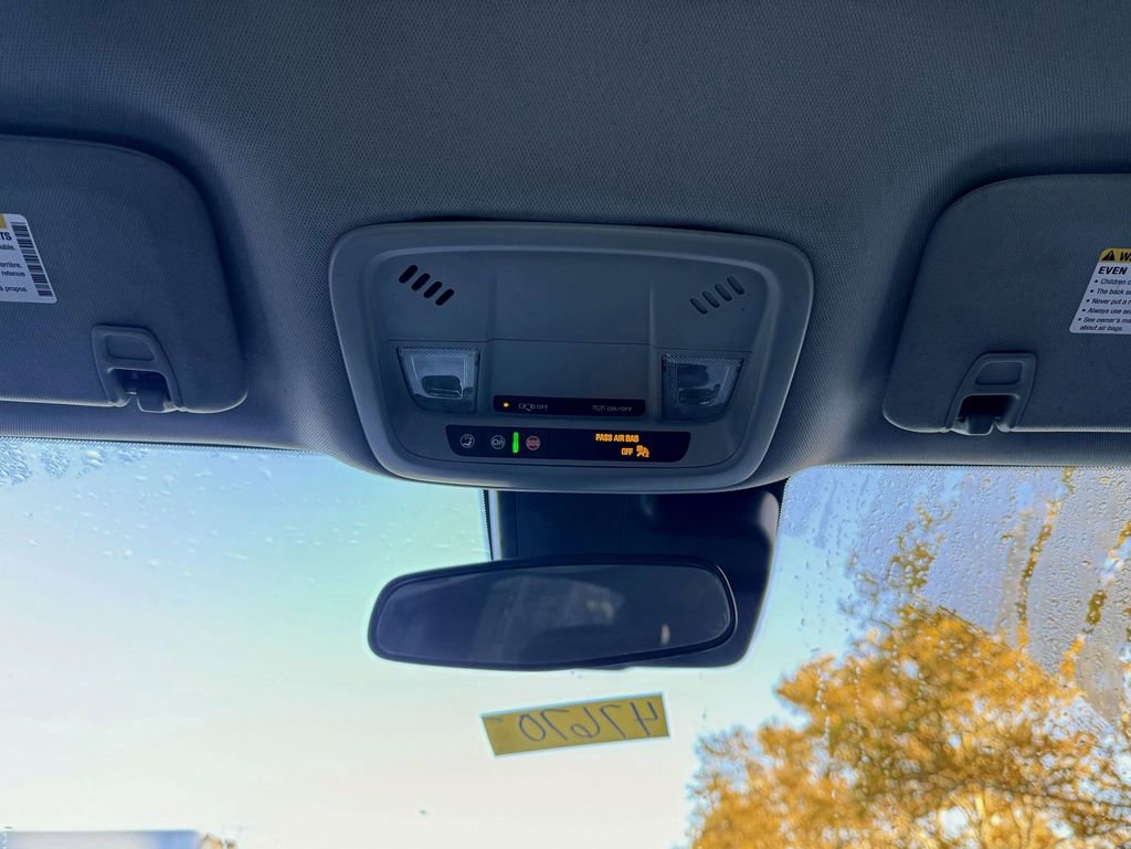 Used 2022 Chevrolet Malibu RS image 26