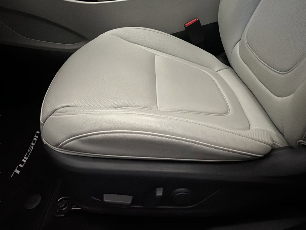 Certified 2025 Hyundai Tucson SEL image 10