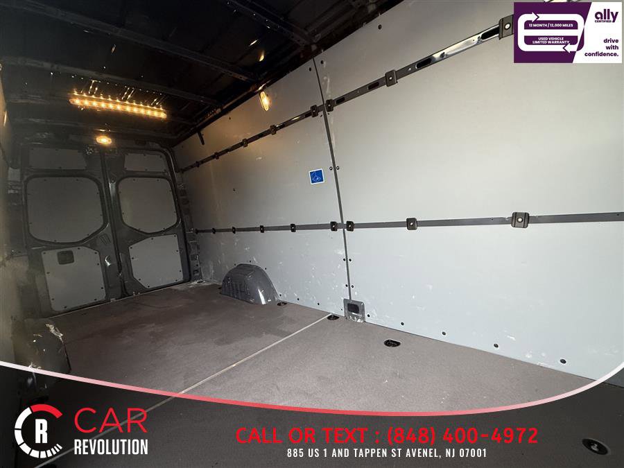 Used 2024 Mercedes-Benz Sprinter 2500 image 10