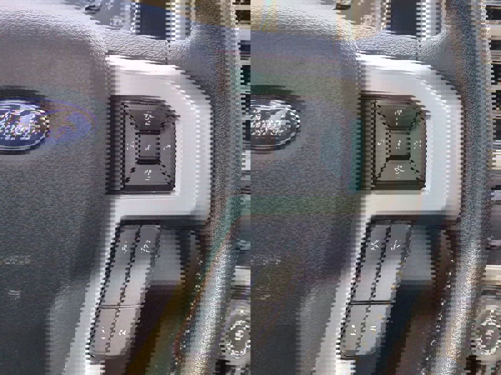 Used 2020 Ford F150 Lariat image 26