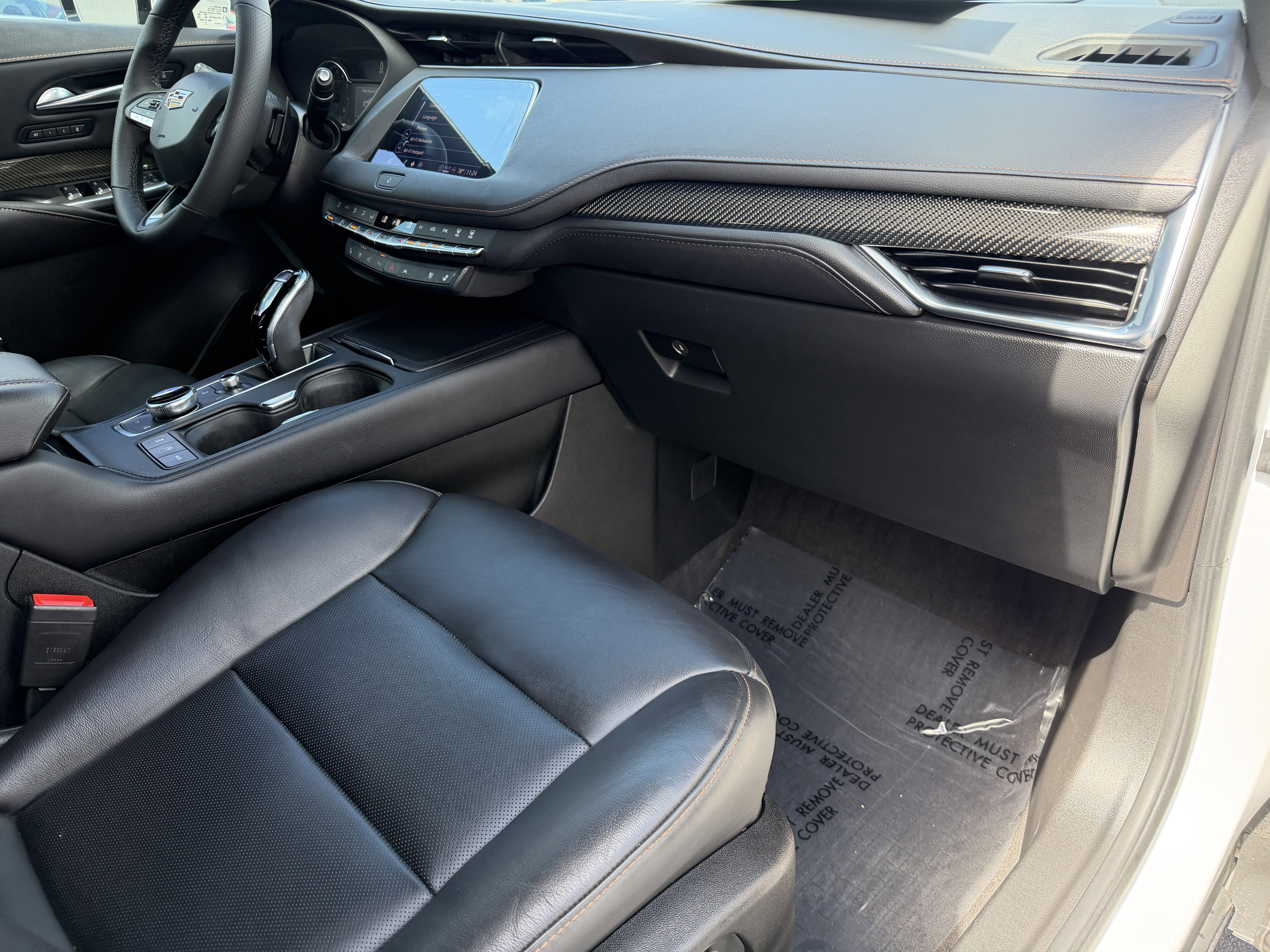 Used 2022 Cadillac XT4 Sport image 14