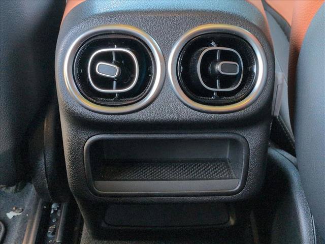 Used 2024 Mercedes-Benz GLC 300 4MATIC image 15