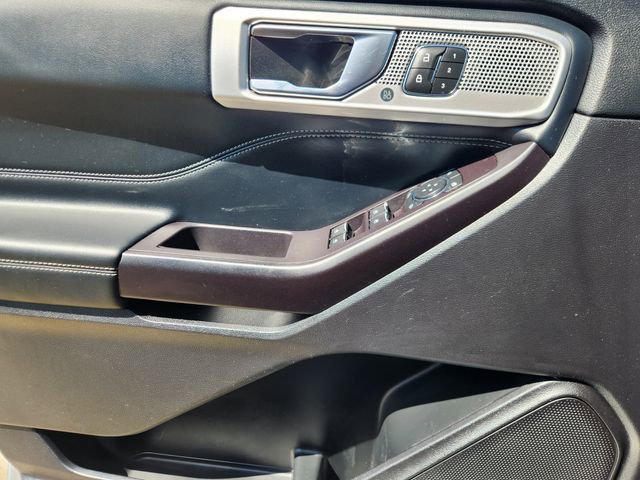 Used 2020 Ford Explorer Limited RWD image 21