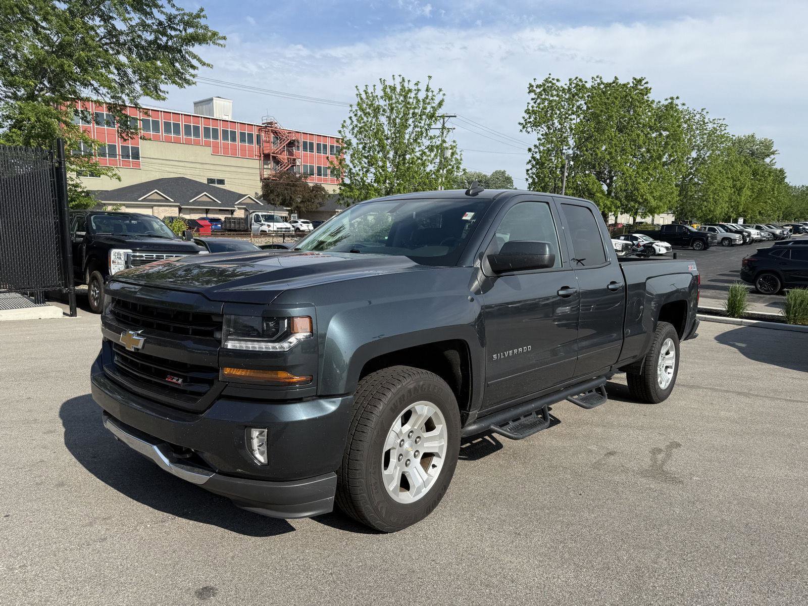 Used 2017 Chevrolet Silverado 1500 LT w/ All Star Edition AWD/4WD image 7