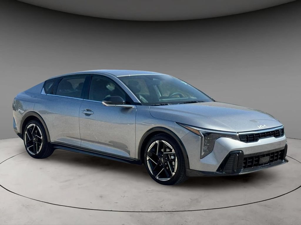 Used 2025 Kia K4 GT-Line FWD image 3
