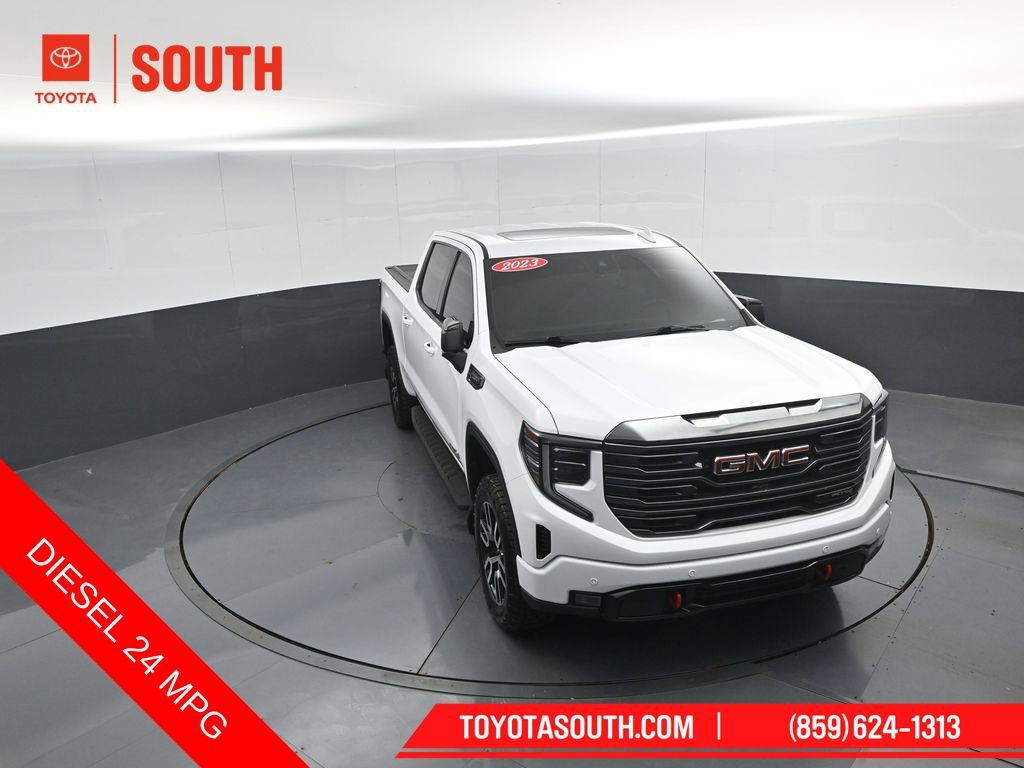 Used 2023 GMC Sierra 1500 AT4 w/ AT4 Premium Package AWD/4WD image 42
