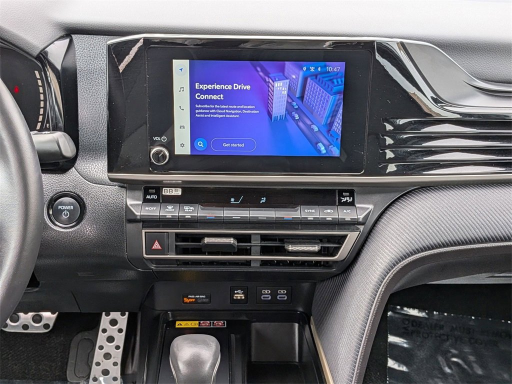 Used 2025 Toyota Camry LE image 19