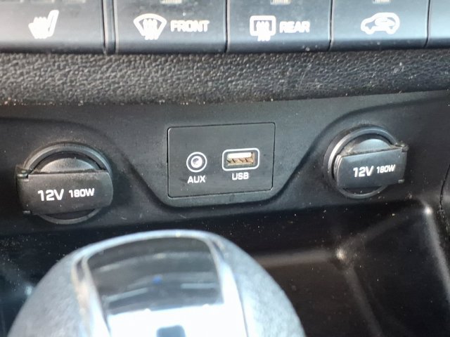 Used 2021 Hyundai Tucson Value FWD image 11