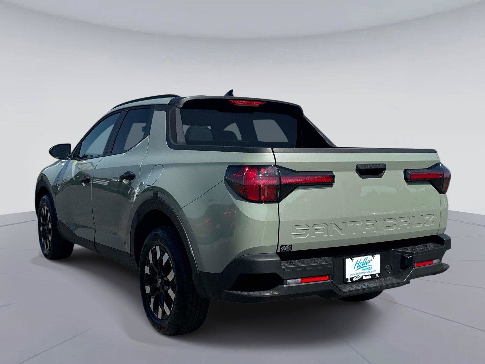 Used 2025 Hyundai Santa Cruz SEL FWD image 6