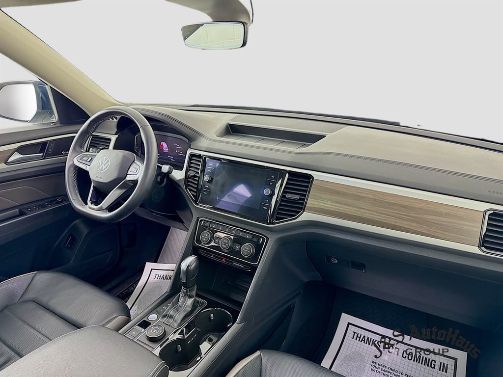 Used 2021 Volkswagen Atlas SEL Premium image 30