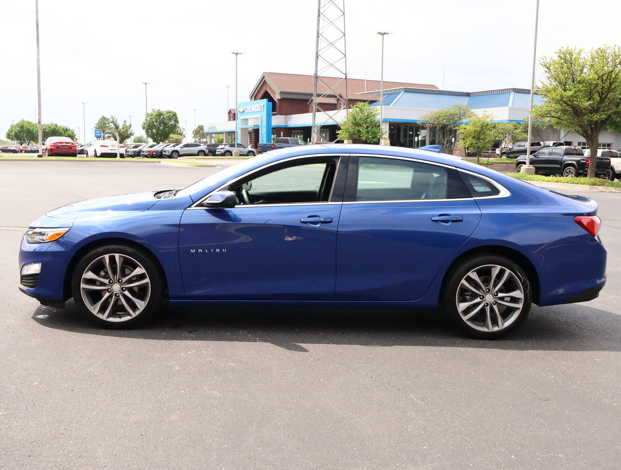 Used 2023 Chevrolet Malibu LT FWD image 29