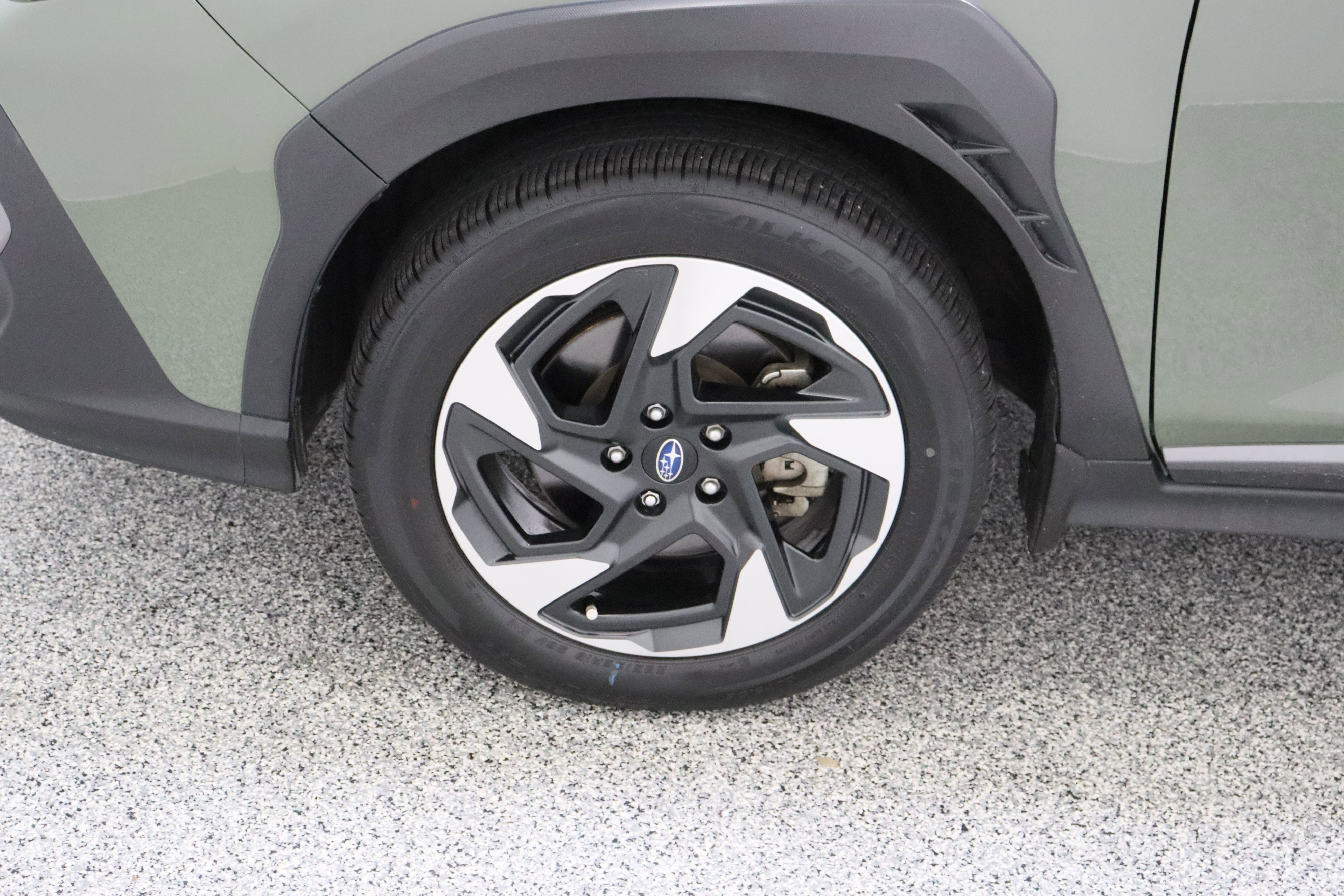 Used 2024 Subaru Crosstrek 2.5i Limited w/ Popular Package #3A AWD/4WD image 11