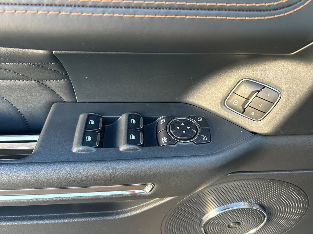 Used 2022 Ford Expedition Max Platinum image 10