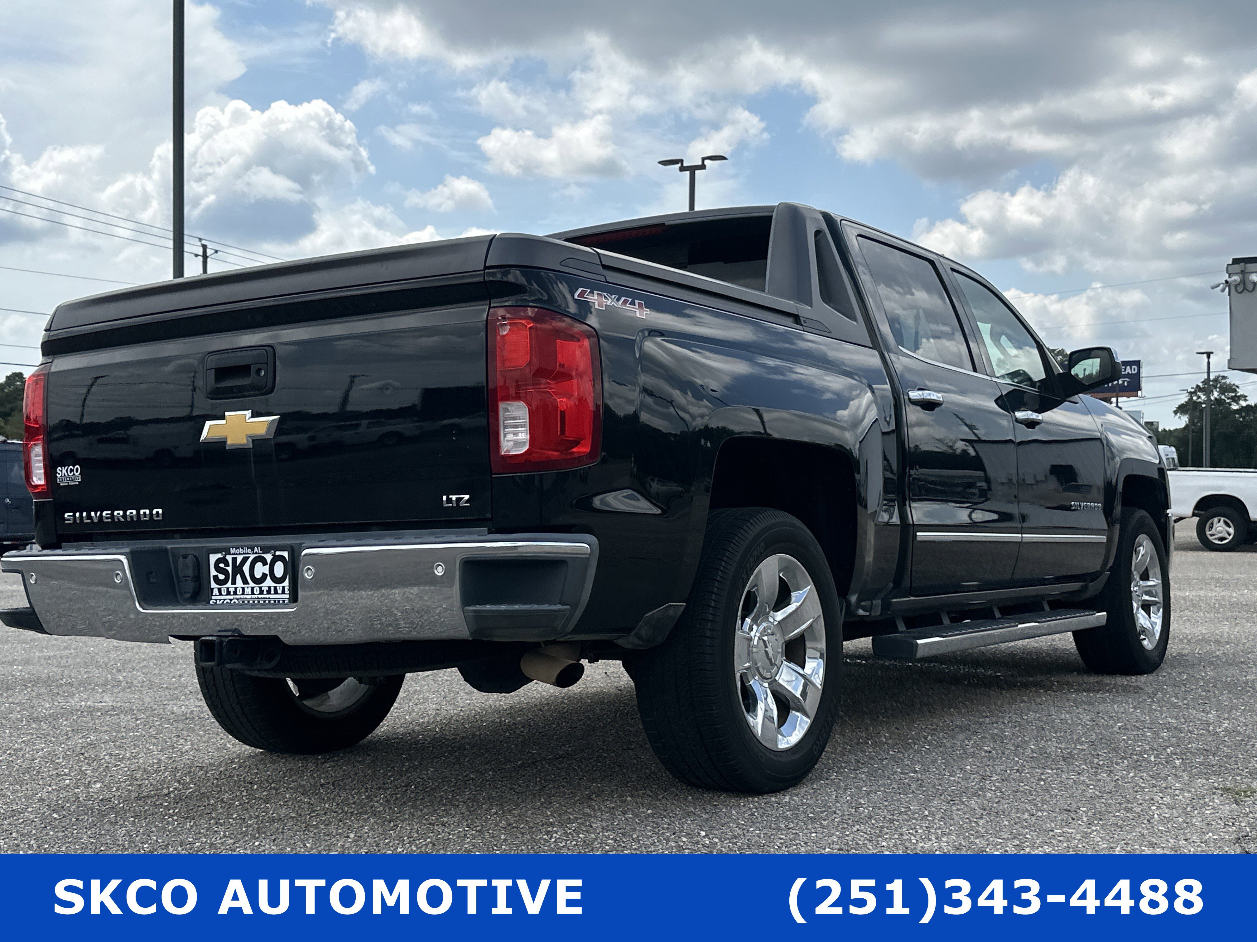 Used 2017 Chevrolet Silverado 1500 LTZ w/ High Desert Package image 5