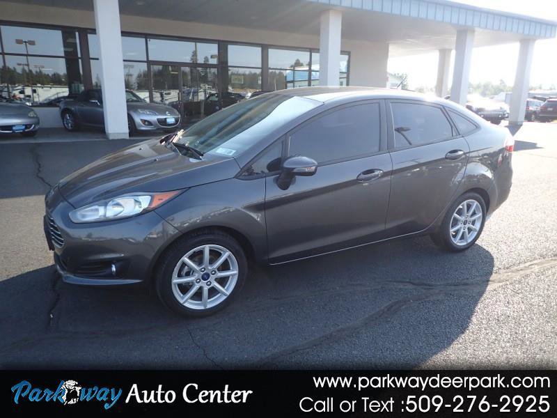 Used 2015 Ford Fiesta SE w/ Equipment Group 201A FWD image 1