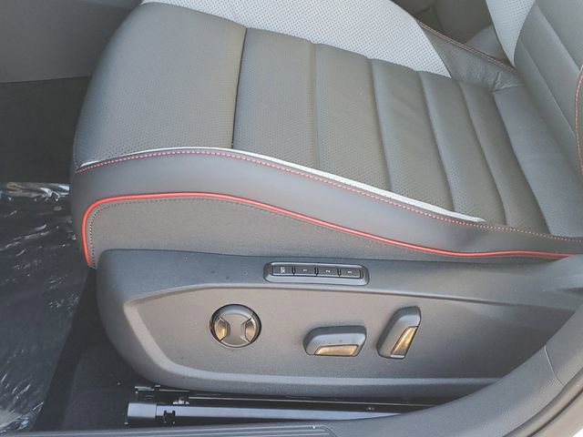 New 2026 Volkswagen GTI SE image 12