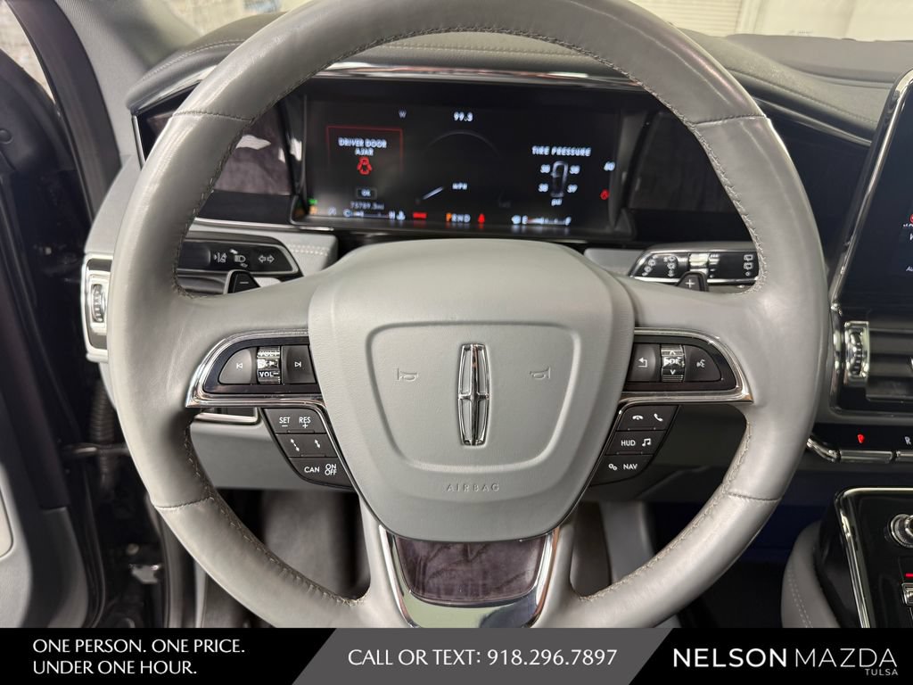 Used 2020 Lincoln Navigator Reserve w/ Luxury Package AWD/4WD image 20