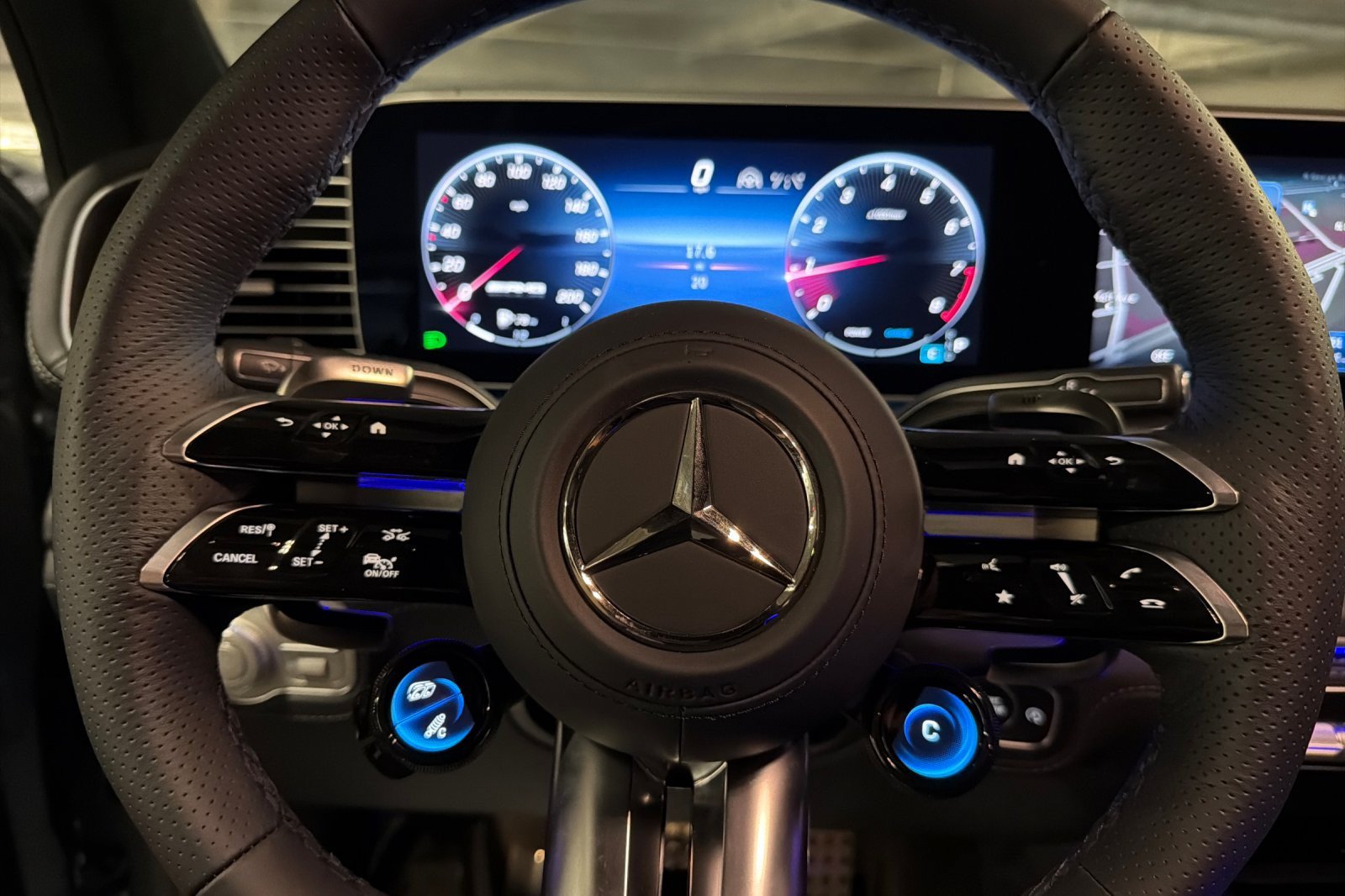 New 2026 Mercedes-Benz GLS 63 AMG 4MATIC image 24