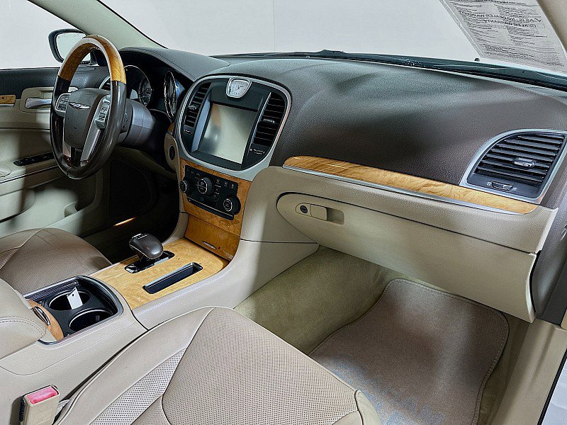 Used 2012 Chrysler 300 Limited w/ Luxury Group image 29