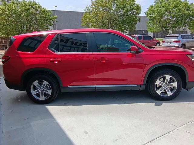 Used 2025 Honda Pilot EX-L image 6