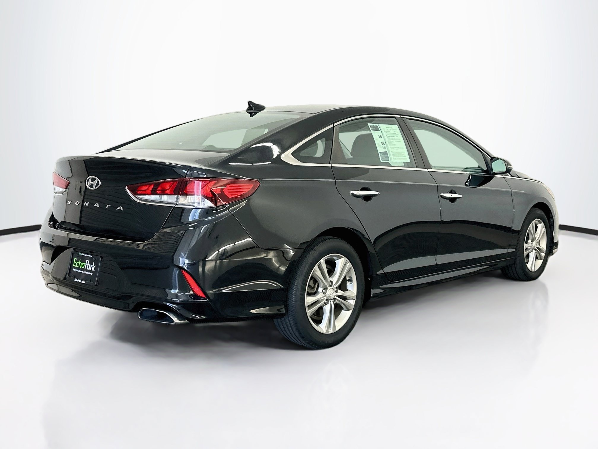 Used 2018 Hyundai Sonata SEL w/ Tech Package 02 FWD image 9