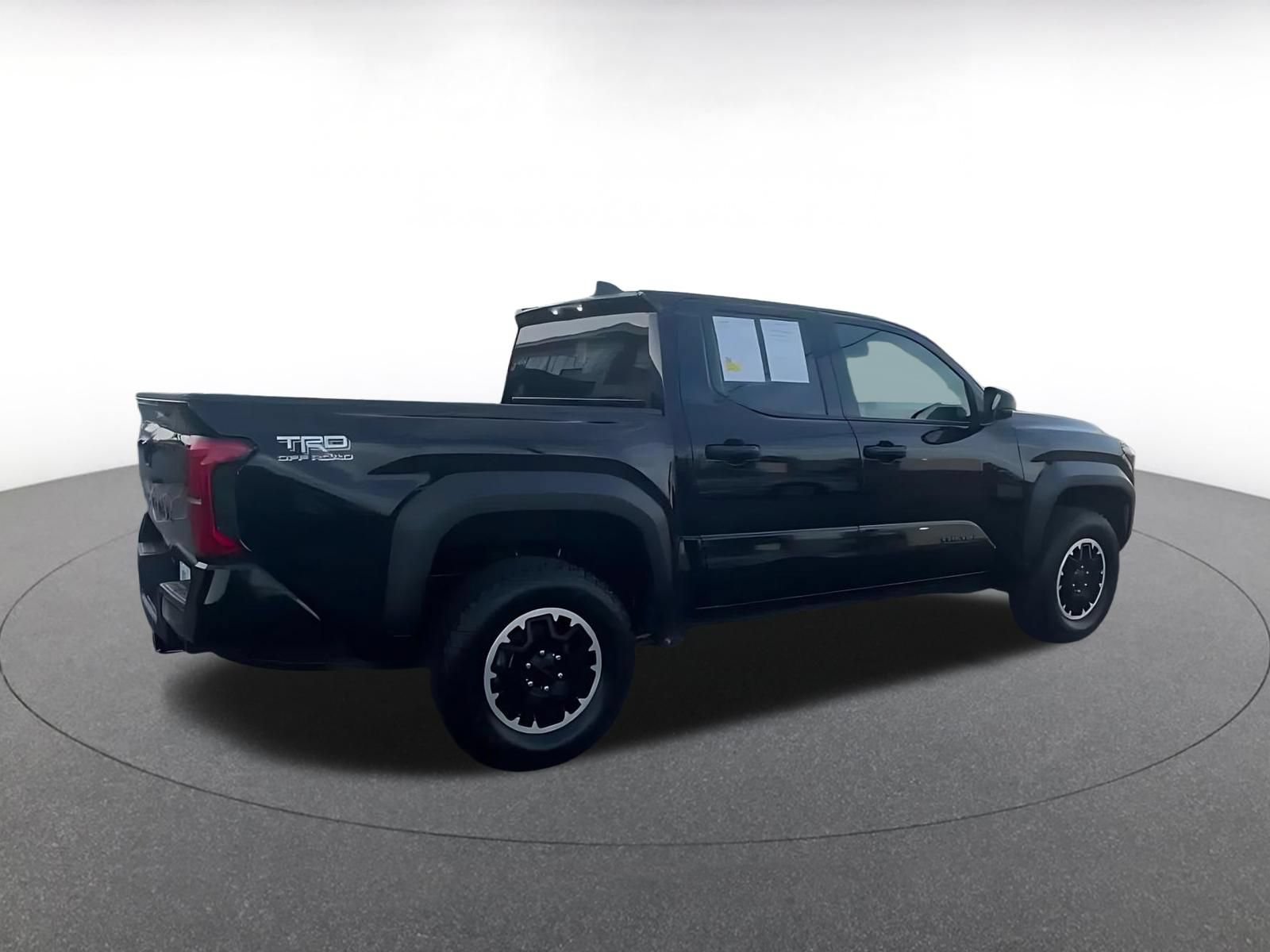 Used 2025 Toyota Tacoma TRD Off-Road AWD/4WD image 12