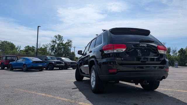 Used 2017 Jeep Grand Cherokee Laredo w/ Quick Order Package 23E AWD/4WD image 7