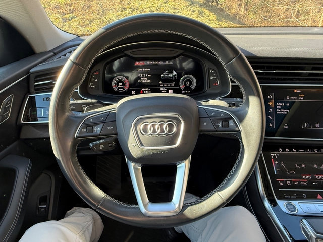 Used 2023 Audi Q8 Prestige w/ Prestige Package image 23