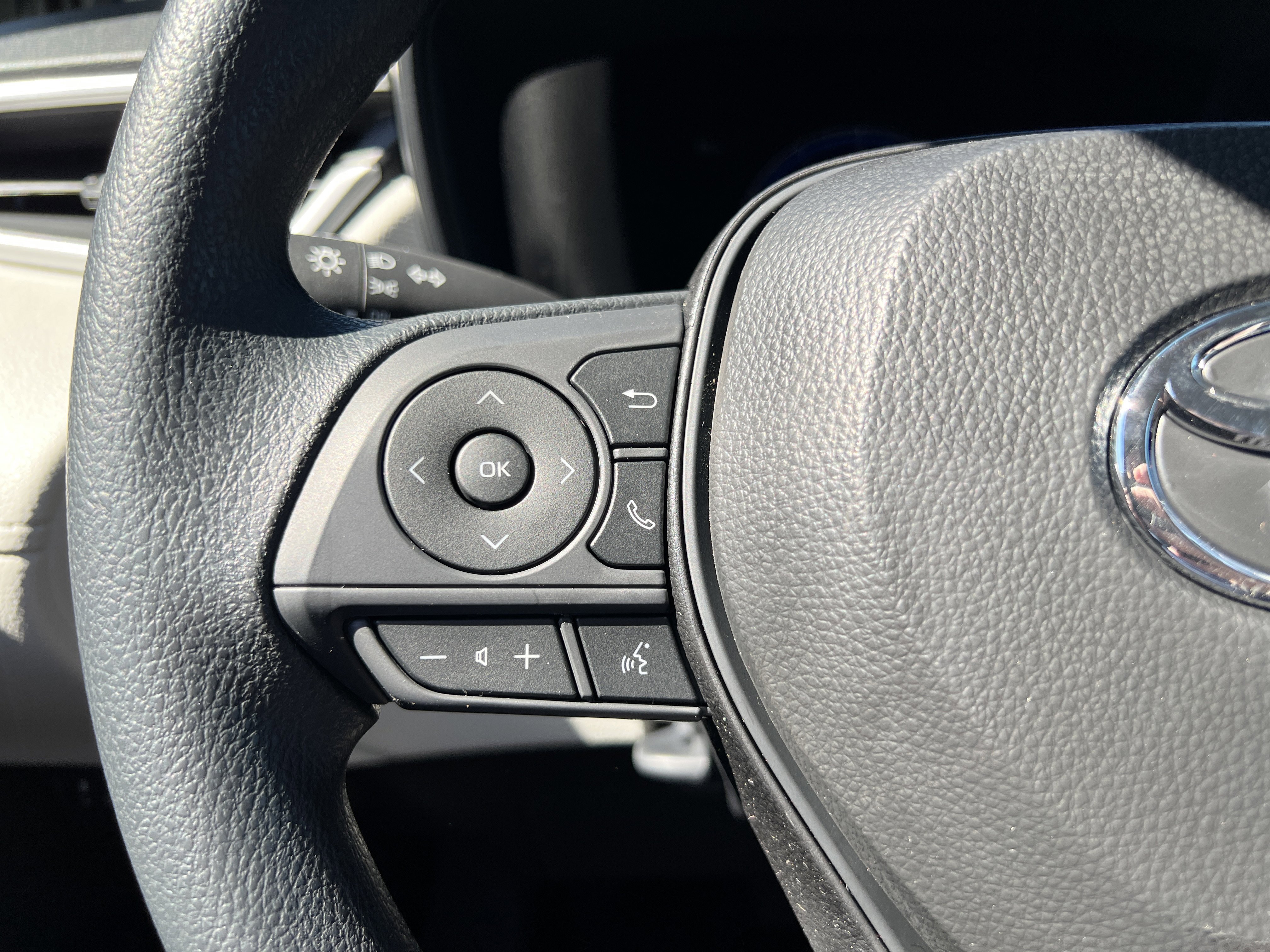 New 2026 Toyota Corolla Cross L image 19