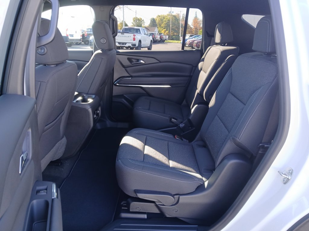 New 2027 Chevrolet Traverse LT AWD/4WD image 24