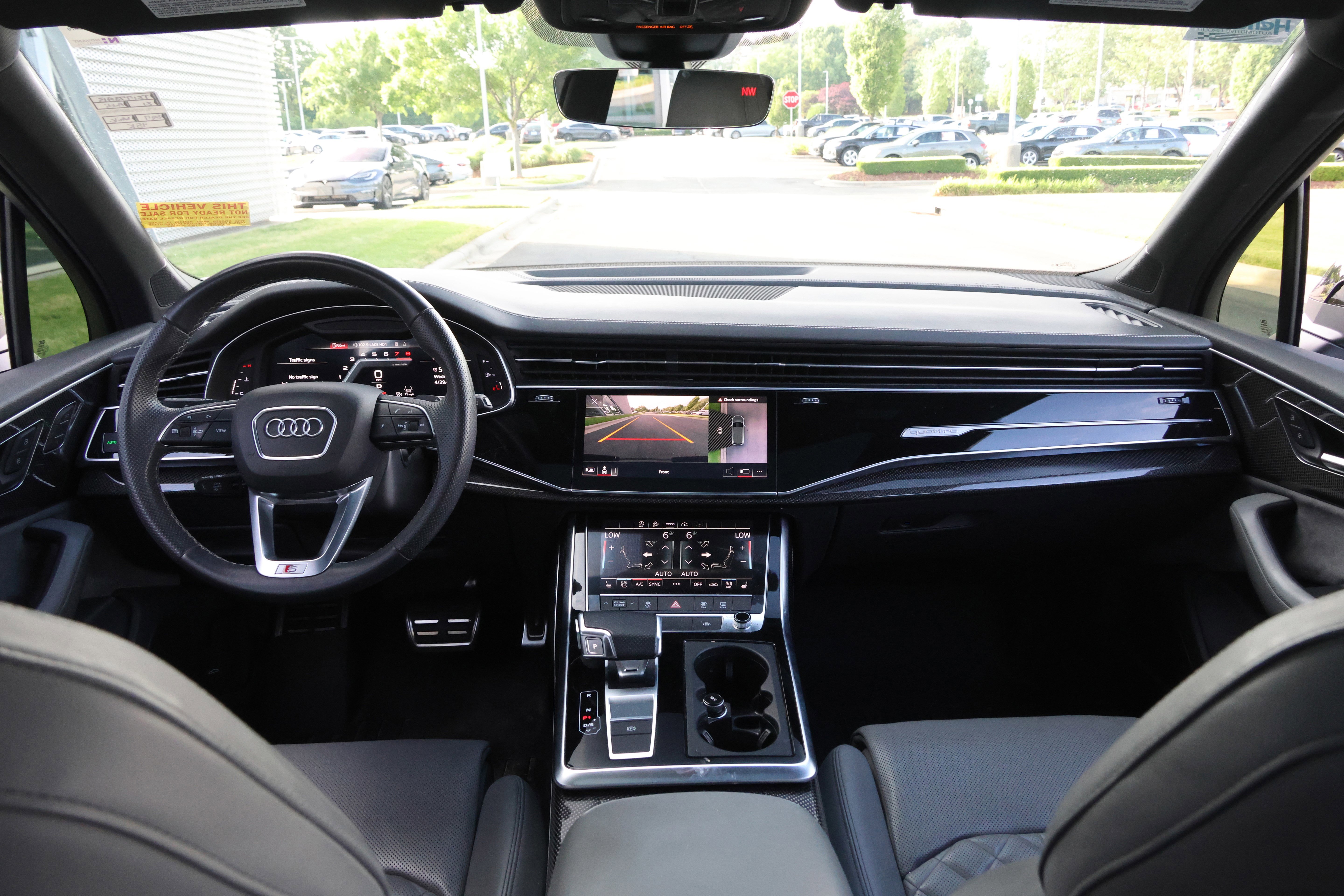 Used 2021 Audi SQ7 Premium Plus w/ Executive Package AWD/4WD image 16